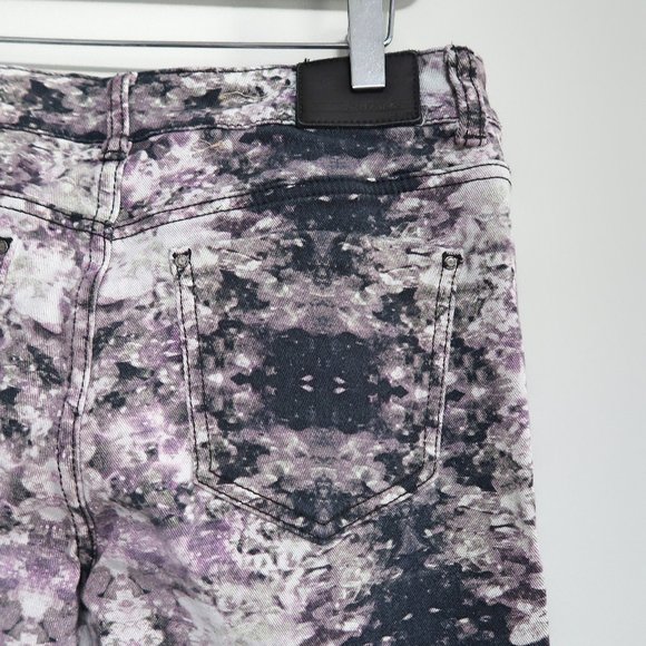 DKNY Crystal Print Multi Colored Jeggings 6 - Picture 7 of 10